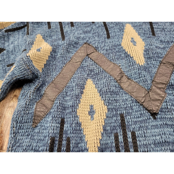 Vintage Atlantic Traders Sweater Mens M Blue Crewneck Leather Trim Geometric - Picture 2 of 4